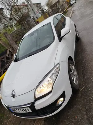 Renault Megane 2013 - imagine 3 Renault Megane 2013 - imagine 3