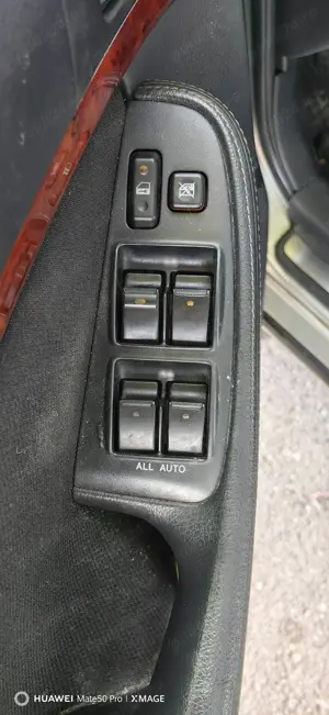  Vand Toyota Avensis - imagine 4