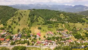 View superb:intravilan,constructie rezidenta hotel, 2.327 mp,Moieciu de Jos, Bran - imagine 12