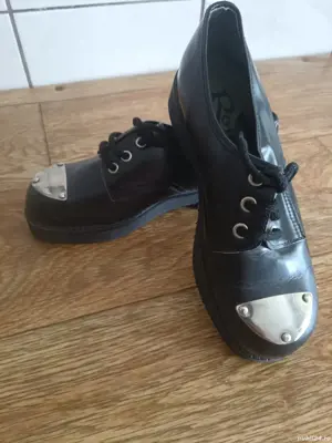 Pantofi - imagine 3