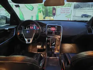 Volvo xc 60 r-design d5 215 cp - imagine 5