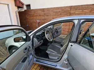 Renault Megane 2 - imagine 6 Renault Megane 2 - imagine 6