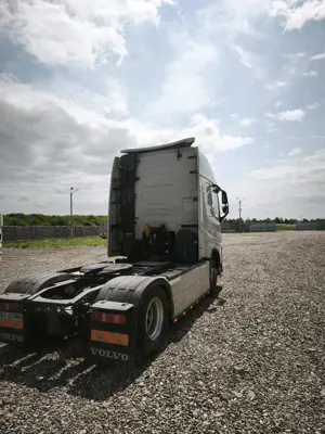 Volvo FH 16 de vânzare  sau schimb! - imagine 3