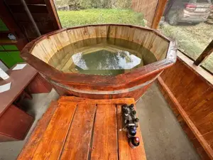 Inchiriere cabana - imagine 2 Inchiriere cabana - imagine 2