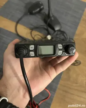 Stație radio Crt one