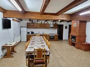 Inchiriez Cabana pe Valea Avrigului-Casa Natalia - imagine 2