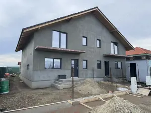 Sanmihaiul Roman Duplex P+M,4 Camere,terasa spatioasa - imagine 2