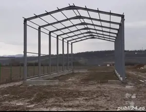 vând hală metalică de pe stoc 
