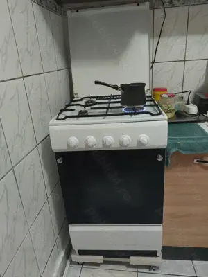 Vând aragaz cu 4 ochiuri și cuptor pe gaz - imagine 2