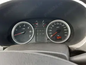 Renault Symbol 2 1.4 16 valve 2009 72300 km - imagine 5 Renault Symbol 2 1.4 16 valve 2009 72300 km - imagine 5