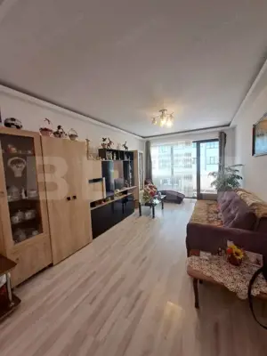 Apartament cu 2 camere, 80 mp, decomandat, zona Coresi