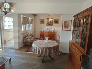 Apartament cu 4 camere, 88 mp, etaj intermediar, pe B-dul Dacia