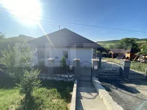 Casa familială în suprafață de 196 mp în localitatea Popeni