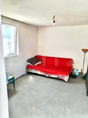 „Casă accesibilă în Aiud – 2 camere, zonă liniștită, potențial mare” - imagine 3