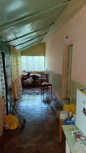Vând casă comuna Gheorghe Lazăr  - imagine 2