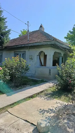 Vând casă comuna Gheorghe Lazăr  - imagine 6