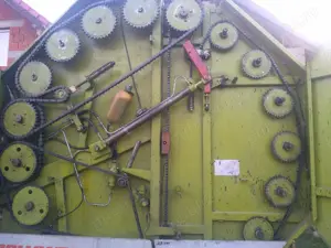 Presa de balotat   baloti Claas Rollant - imagine 6