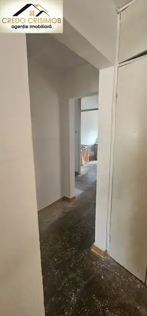 Anunț de Vânzare Apartament 3 cam cf 1 decomandat Necesita Renovare - imagine 2