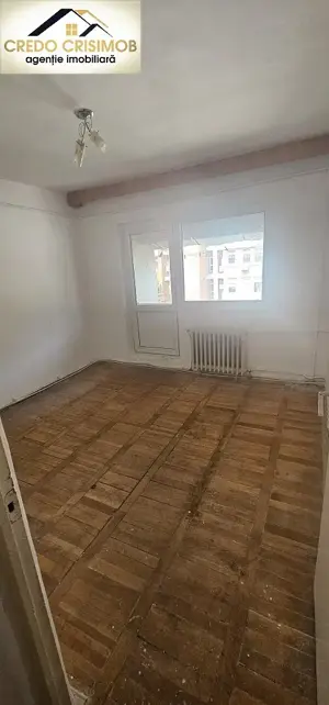 Anunț de Vânzare Apartament 3 cam cf 1 decomandat Necesita Renovare - imagine 3
