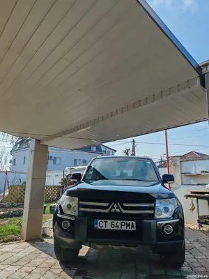 Mitsubishi pajero Autoutilitara in acte - imagine 4