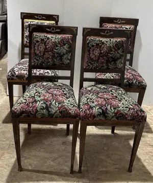 Set 4 Scaune Vintage din Lemn cu Elemente Metalice Ornamentale