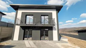 Vila PF 4 camere Valea Lupului 450 mp teren