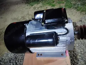 Motor electric 3 kw pentru compresor 1-2 pistoane cu protecție și ambreiaj - imagine 3