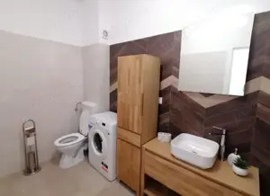 De vânzare: Apartament cu 3 camere și parcare inclusă   zona Abator - imagine 8