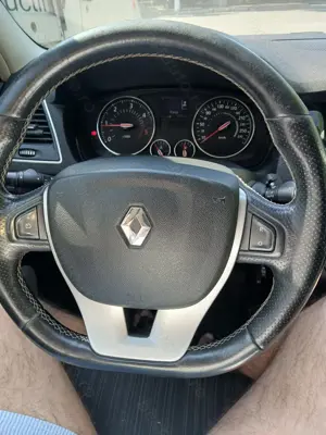 Renault Laguna 3 - imagine 2