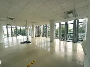 Spațiu comercial de 300 mp de închiriat în Galați Locație excelentă pe Bulevardul George Coșbuc - imagine 3