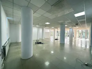 Spațiu comercial de 300 mp de închiriat în Galați Locație excelentă pe Bulevardul George Coșbuc - imagine 6