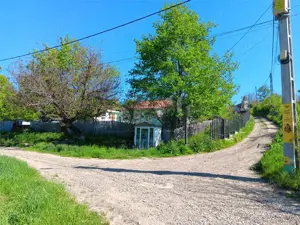 Ciurbesti zona Bisericii TEREN 7000mp intravilan cu utilitati acces si din sos de centura