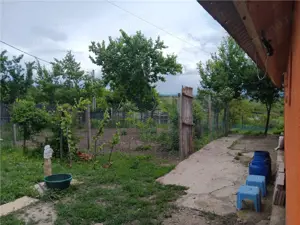 Ciurbesti TEREN 1347mp cu casa batraneasca 61mp utilitati trase panorama superba - imagine 5