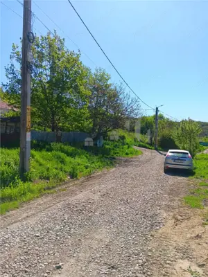 Ciurbesti zona Bisericii TEREN 7000mp intravilan cu utilitati acces si din sos de centura - imagine 2
