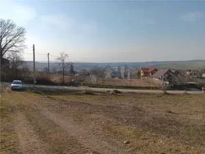 Miroslava Dancas teren 470mp cu toate utilitatile pe proprietate - imagine 4