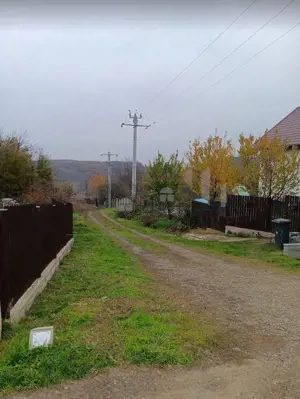 Valea ursului, TEREN 1000mp. utilitati la limita terenului - imagine 2