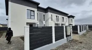 Valea Lupului, case insiruite P+Et. su=101mp. teren 200mp.