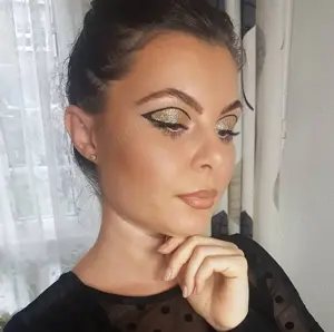 Make-up la domiciliul clientului.