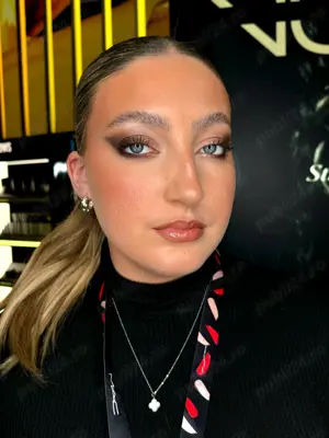 Make-up la domiciliul clientului. - imagine 2