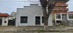 Inchiriez spatiu comercial central la Bd. Republicii - imagine 5