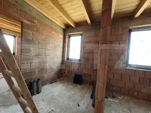 Casă nouă cu design modern, 4 camere cu potențial imens de personalizare - imagine 12