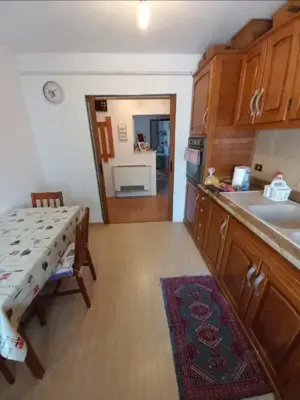 Apartament trei camere - Zona Gară 
