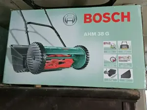 Masina de tuns iarba BOSCH AHM 38G