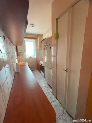 Vând apartament cu 2 camere - zona Gojdu - imagine 2