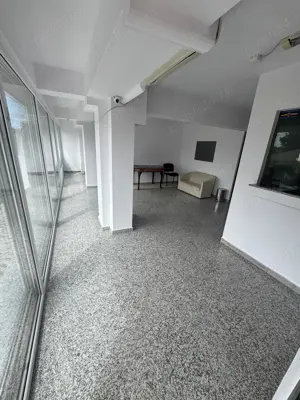 Spatiu comercial & birouri 10  mp 250mp. Suprafete &intrari la alegere. Mioritei 50. Vedere stradala - imagine 4