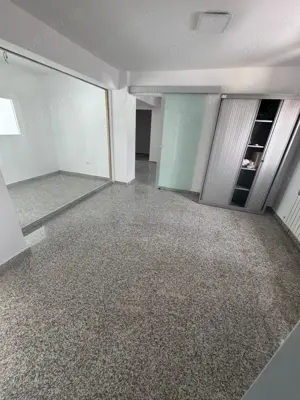 Spatiu comercial & birouri 10  mp 250mp. Suprafete &intrari la alegere. Mioritei 50. Vedere stradala - imagine 6