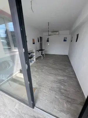 Spatiu comercial & birouri 10  mp 250mp. Suprafete &intrari la alegere. Mioritei 50. Vedere stradala - imagine 10