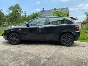 Alfa Romeo 147 1.9 16v jtdm - imagine 6