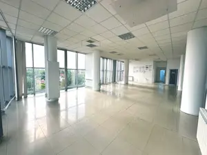 Spațiu comercial de 400 mp de închiriat în Galați Locație excelentă pe Bulevardul George Coșbuc - imagine 2