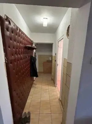 tomis nord,apartament 3 camere,decomandat